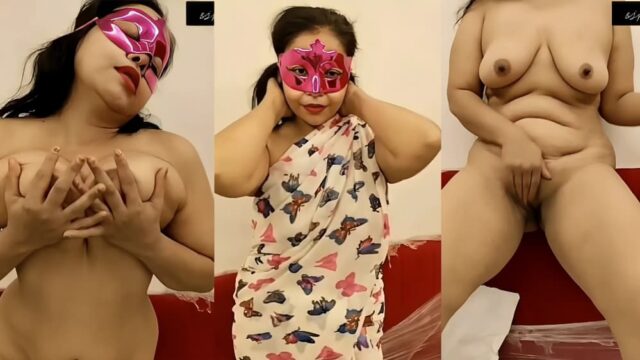 Viral desi milf aunty strips nude dancing with huge boobs bouncing
